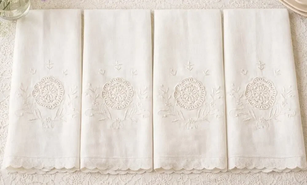 Vintage Guest Towels Set 4 Embroidered Crochet Lace Cream Fingertip Towels